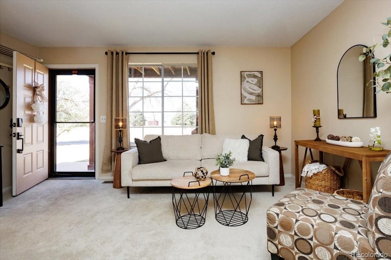 819 Summer Dr, Highlands Ranch, CO 80126