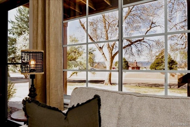 819 Summer Dr, Highlands Ranch, CO 80126