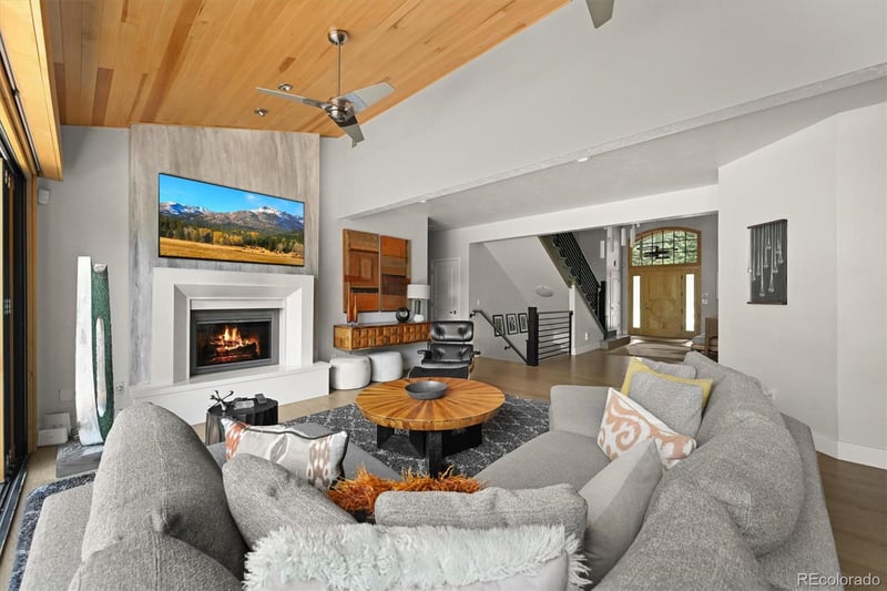 4181 Ivy Ln, Englewood, CO 80111