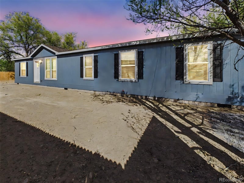 273 Don Dr, Pueblo, CO 81007