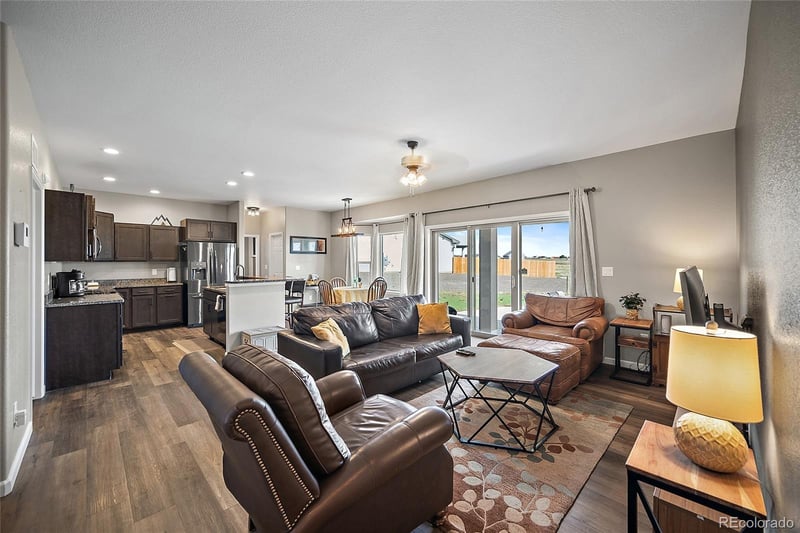 469 Gentry Dr, Pueblo, CO 81007