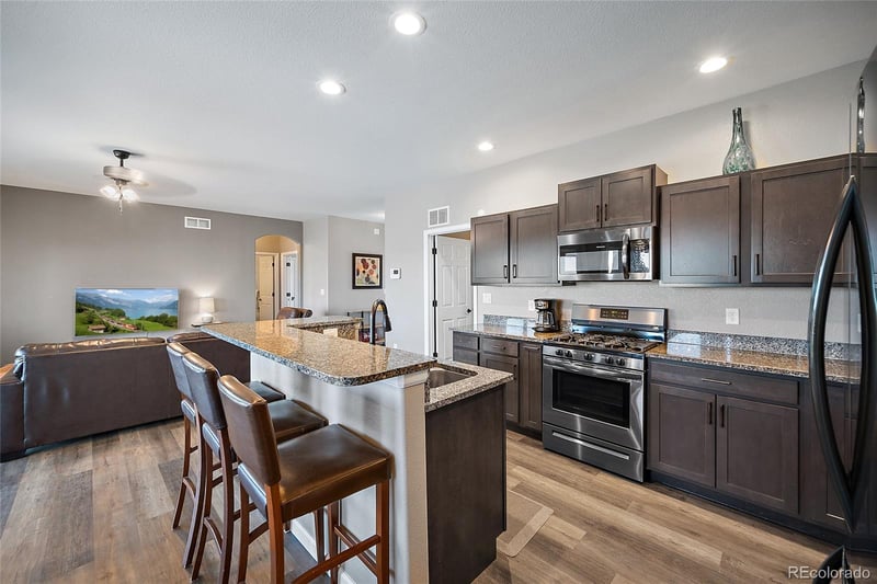 469 Gentry Dr, Pueblo, CO 81007