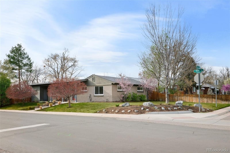 901 Glencoe St, Denver, CO 80220