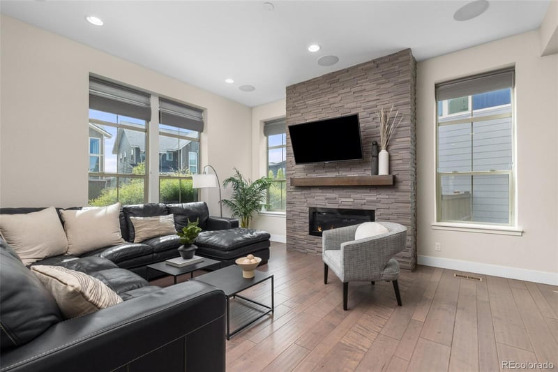 9103 E 61st Pl, Denver, CO 80238