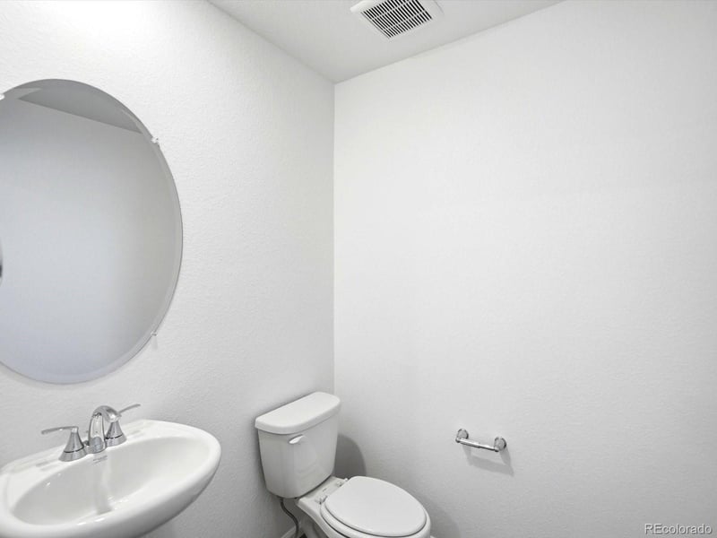 21234 65th Dr, Aurora, CO 80019