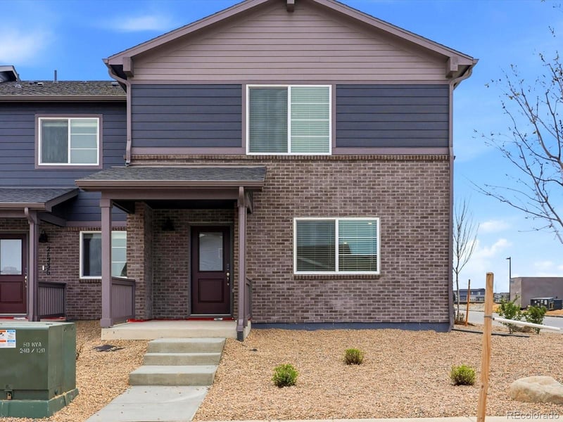 21234 65th Dr, Aurora, CO 80019