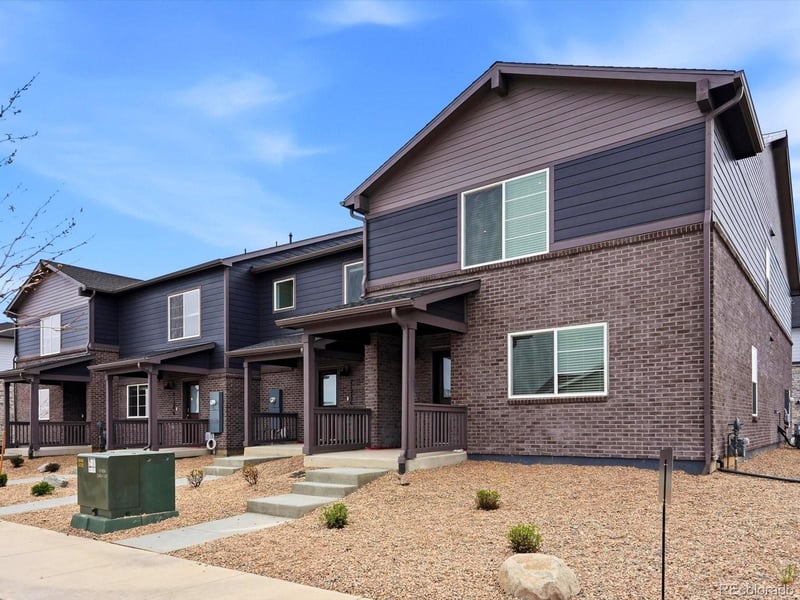 21234 65th Dr, Aurora, CO 80019