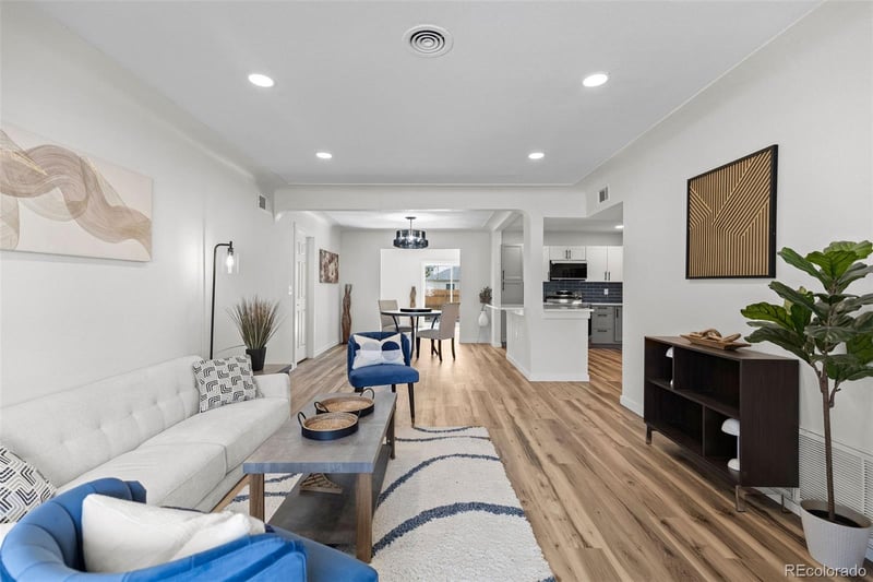 1250 Scranton St, Aurora, CO 80011