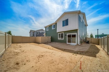 22387 39th Ave, Aurora, CO 80019