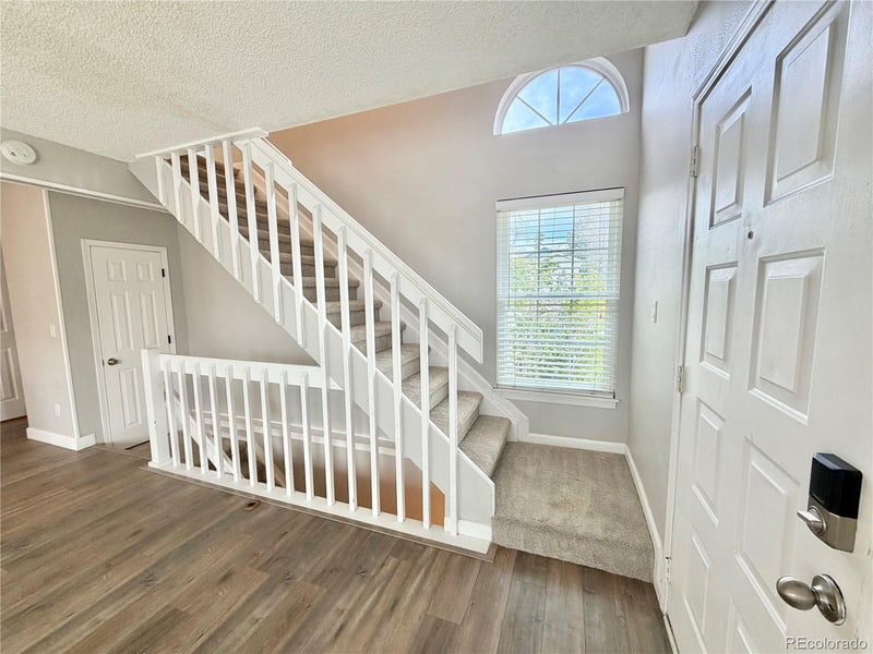 652 Longfellow Ln, Highlands Ranch, CO 80126