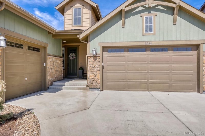 8024 Kewaunee St, Aurora, CO 80016