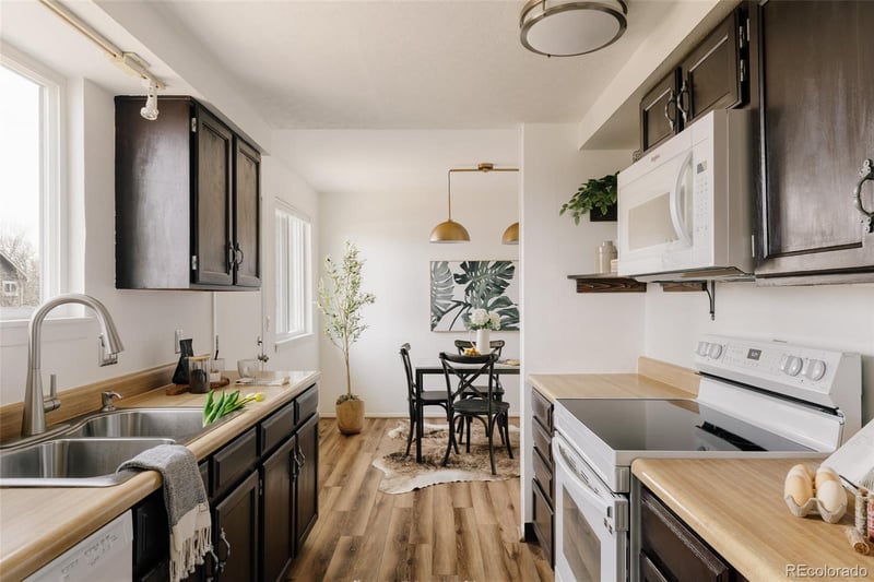 17457 Grand Dr, Aurora, CO 80015