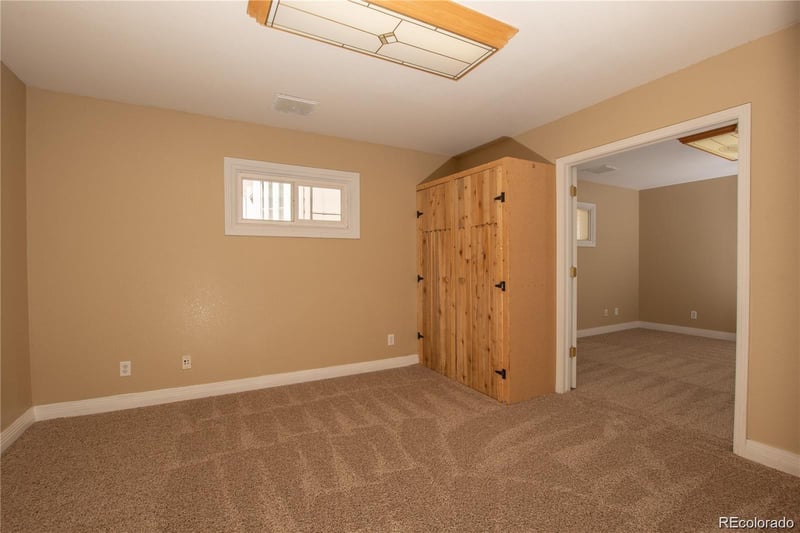 325 Kiowa Ave, Elizabeth, CO 80107