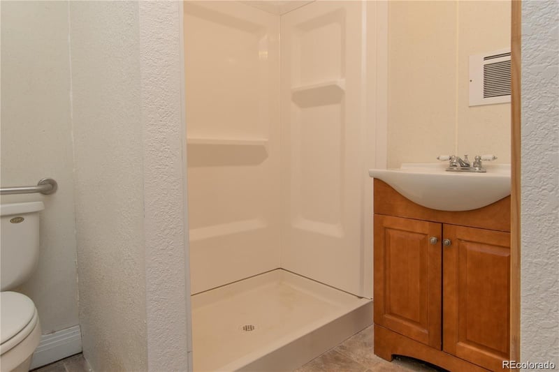 325 Kiowa Ave, Elizabeth, CO 80107