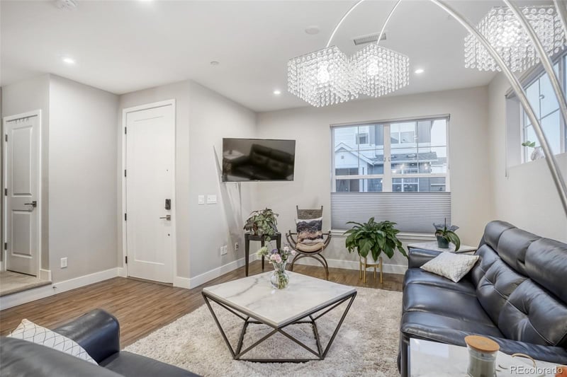 6127 28th Ct, Edgewater, CO 80214