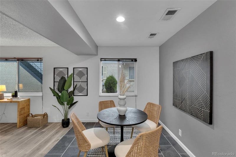 9867 Croke Dr, Denver, CO 80260