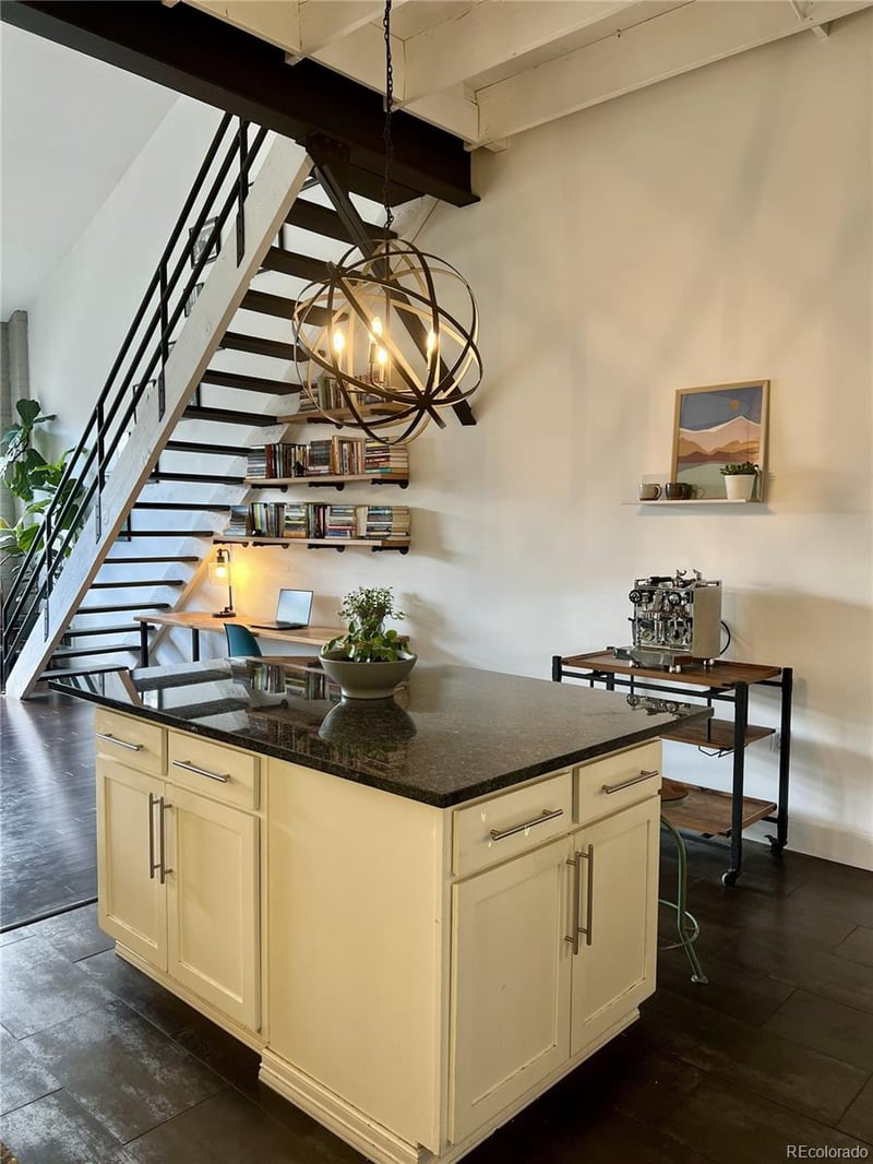 3309 Blake St #209, Denver, CO 80205