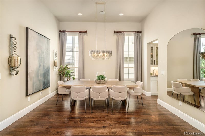 7056 Lake Cir, Centennial, CO 80111