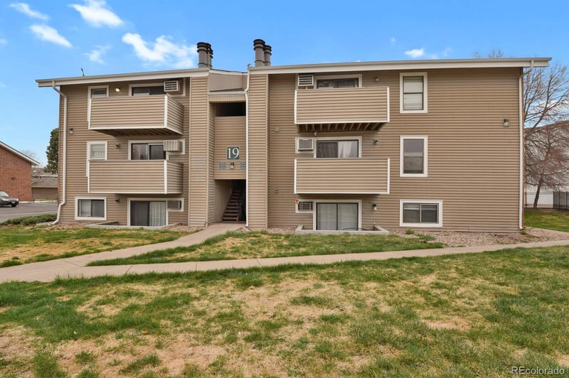 10150 Virginia Ave #19-303, Denver, CO 80247