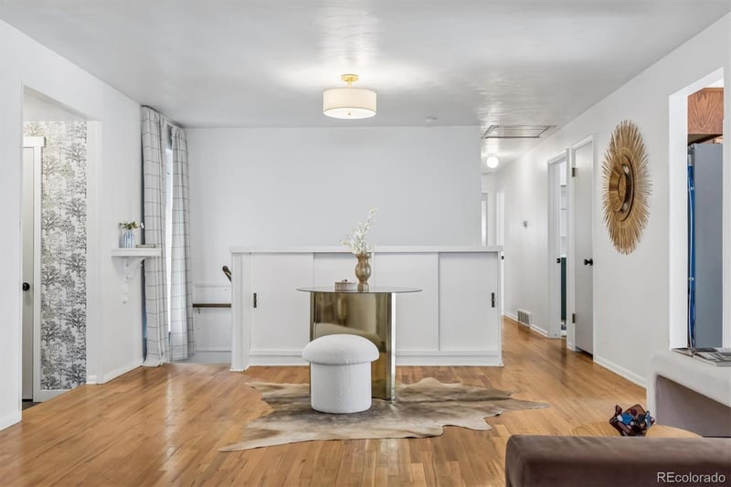 5929 Steele St, Centennial, CO 80121