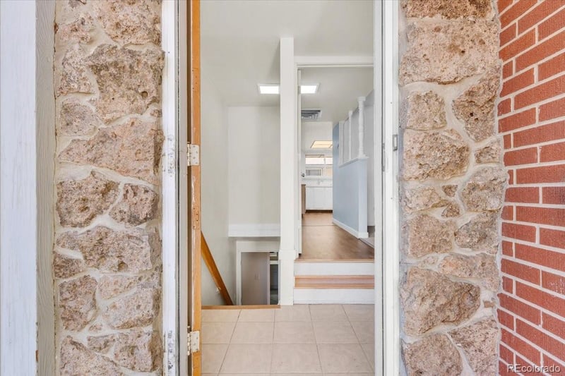 1685 Kenton Way, Aurora, CO 80012