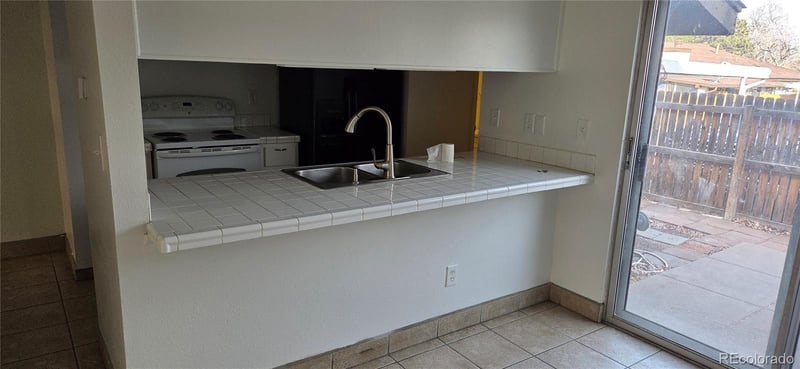 3807 Fraser St, Aurora, CO 80014