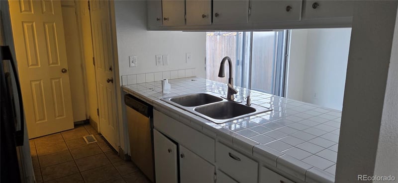 3807 Fraser St, Aurora, CO 80014