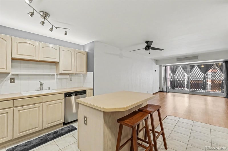 1121 Albion St #407, Denver, CO 80220