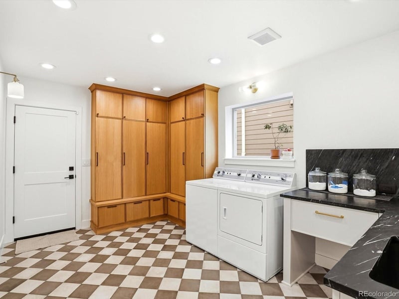 16919 86th Pl, Arvada, CO 80007