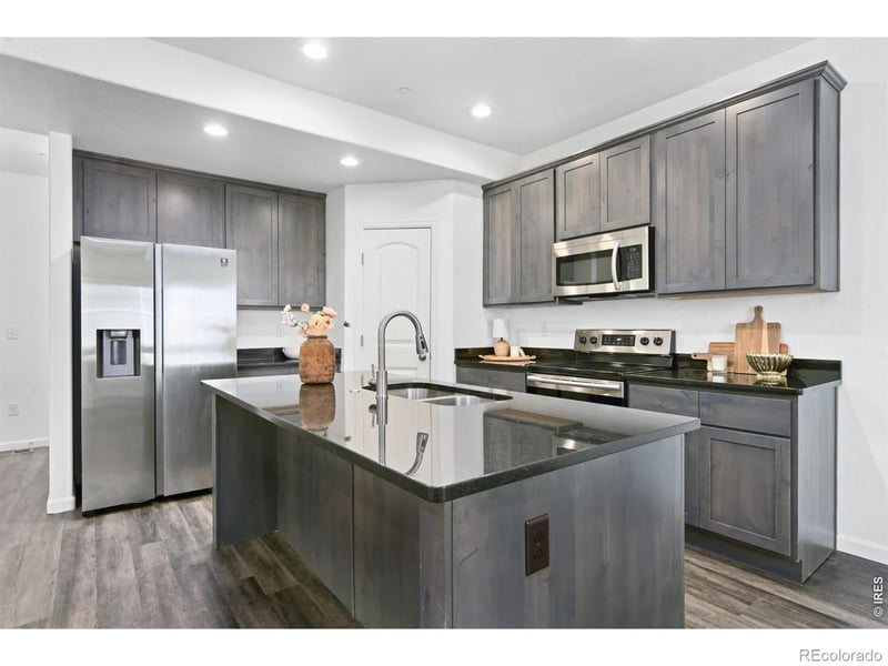 4355 24th St Rd #803, Greeley, CO 80634