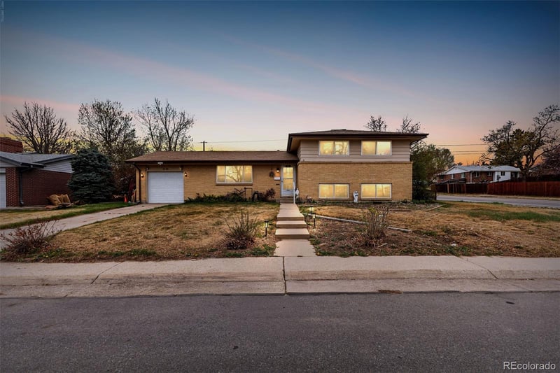 1146 102nd Ave, Northglenn, CO 80260