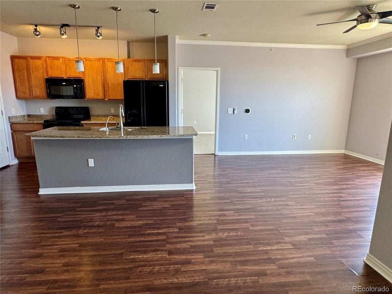 10184 Park Meadows Dr #1407, Lone Tree, CO 80124