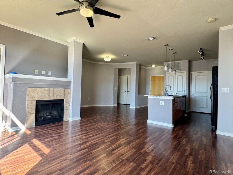 10184 Park Meadows Dr #1407, Lone Tree, CO 80124