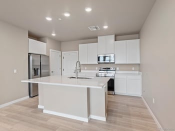 6153 N Ceylon St #102, Denver, CO 80249