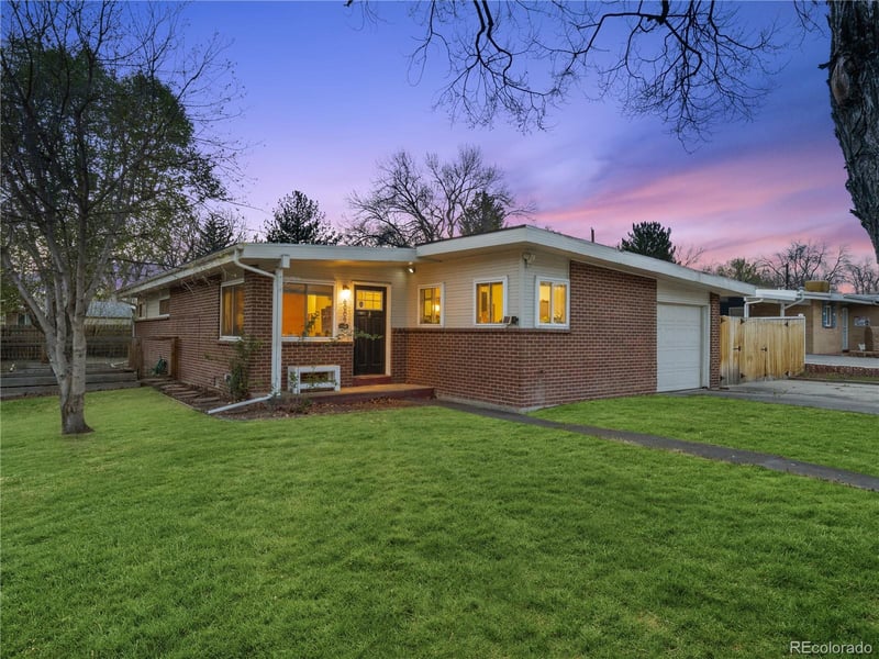 6009 Carr St, Arvada, CO 80004