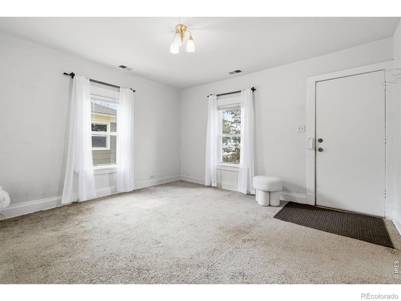 930 Kimbark St, Longmont, CO 80501