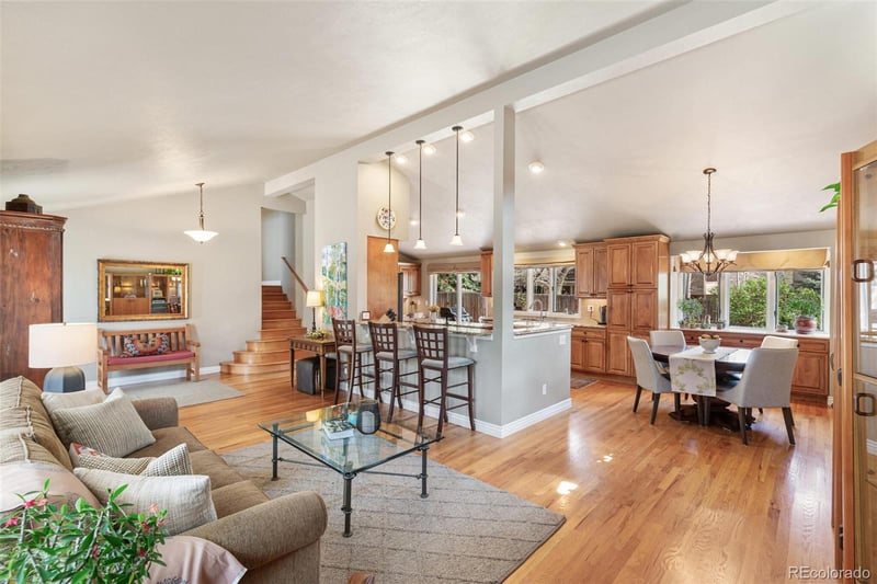 6330 Newport Ct, Centennial, CO 80111