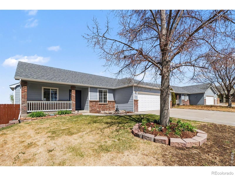 317 Sunset Dr, La Salle, CO 80645