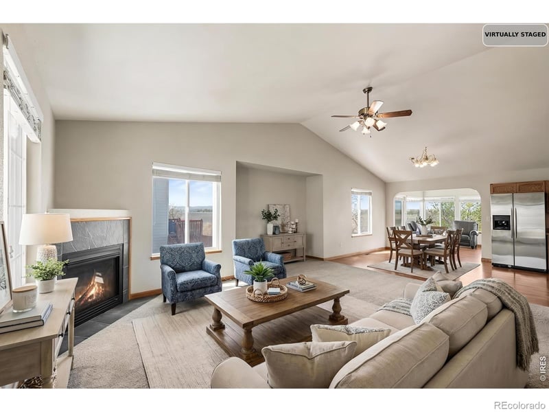 317 Sunset Dr, La Salle, CO 80645