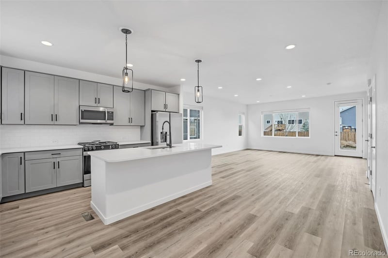 8172 Manor House Way, Colorado Springs, CO 80908