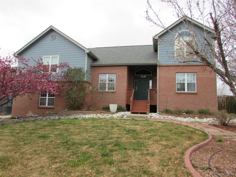 2527 Oswego St, Aurora, CO 80014