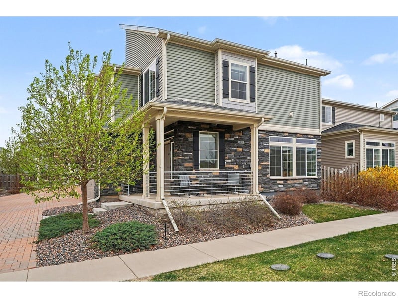 26288 Maple Dr, Aurora, CO 80018