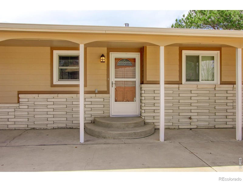 208 35th St, Loveland, CO 80537