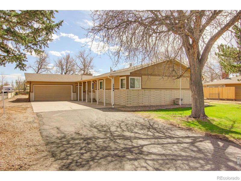 208 35th St, Loveland, CO 80537