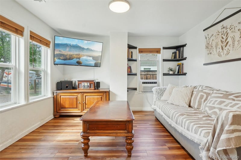 572 Newton St, Denver, CO 80219