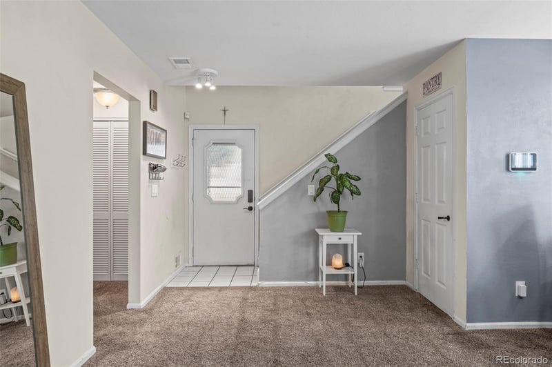 2101 Victor St #B, Aurora, CO 80014