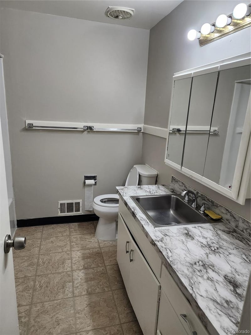 10262 59th Ave #2, Arvada, CO 80004