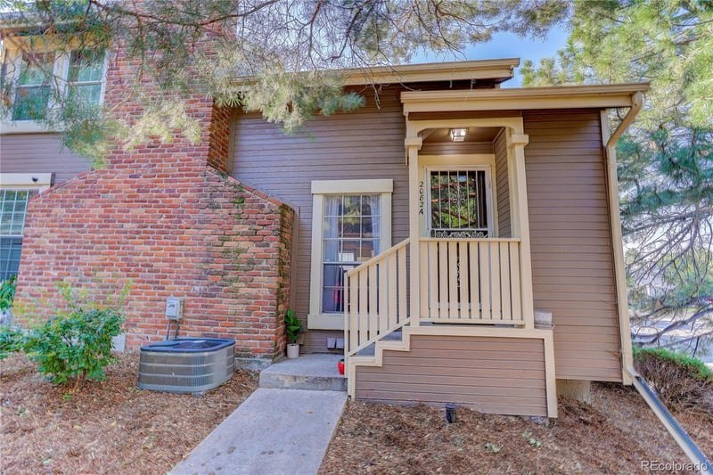 2082 Helena St #A, Aurora, CO 80013