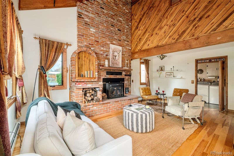 815 Vivian St, Lakewood, CO 80401