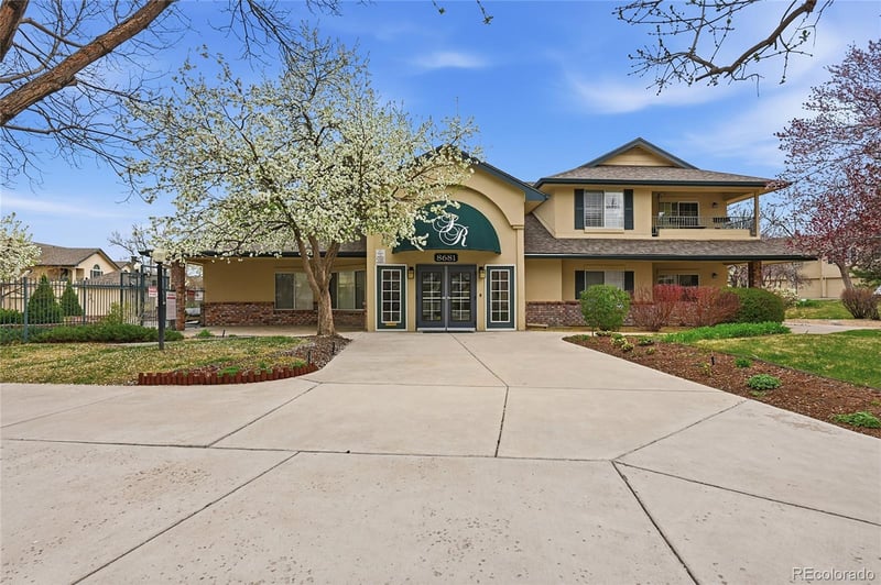 8641 Dry Creek Rd #511, Centennial, CO 80112
